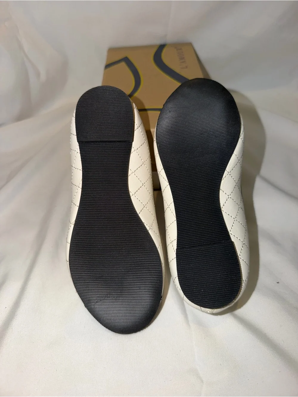 NWT L'Amour White Quilted Black Cap Toe Bow Ballet Flats Girls Size 12